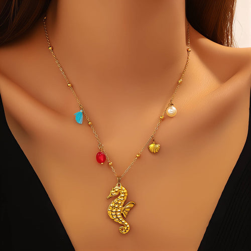 Beach Babe sea horse charm necklace - 18k gold plated